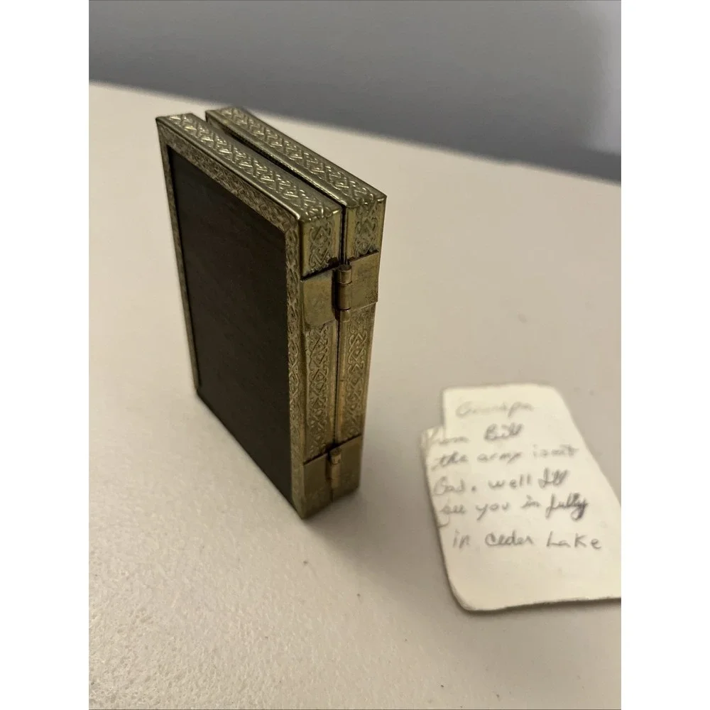 N/A one hinge